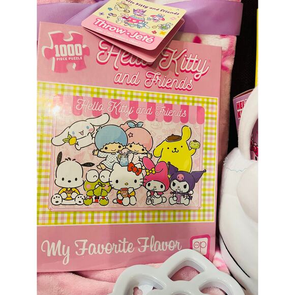 Hello Kitty bundle plush Easter basket with 6070 Easter throw 1000 piece puzzle - Picture 8 of 9